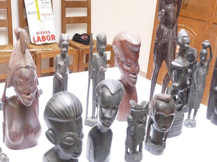 statuettes africaine lot de 35 pièces en ébène époque congo belge années 1950