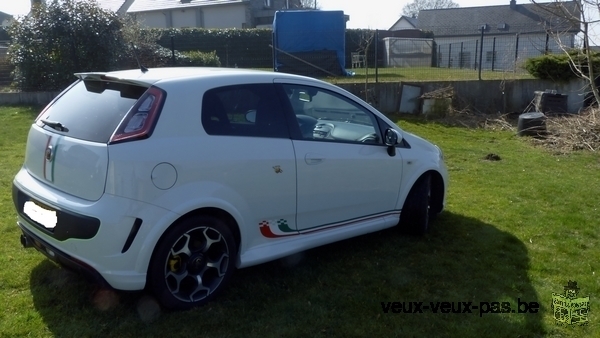 Une ABARTH c'est rouler avec une voiture d'exception.