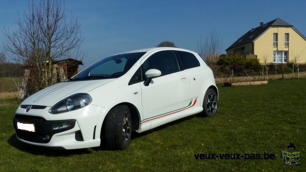 Une ABARTH c'est rouler avec une voiture d'exception.