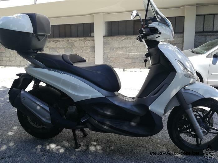 PIAGGIO BEVERLY 350 SPORT TOURING - GENES (GE)