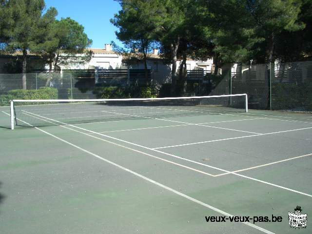 cap d''Agde studio cabine :piscine, tennis, ping-pong, plage