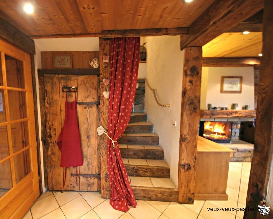 Chalet savoyard de 19 lits de haut standing avec sauna et Jacuzzi