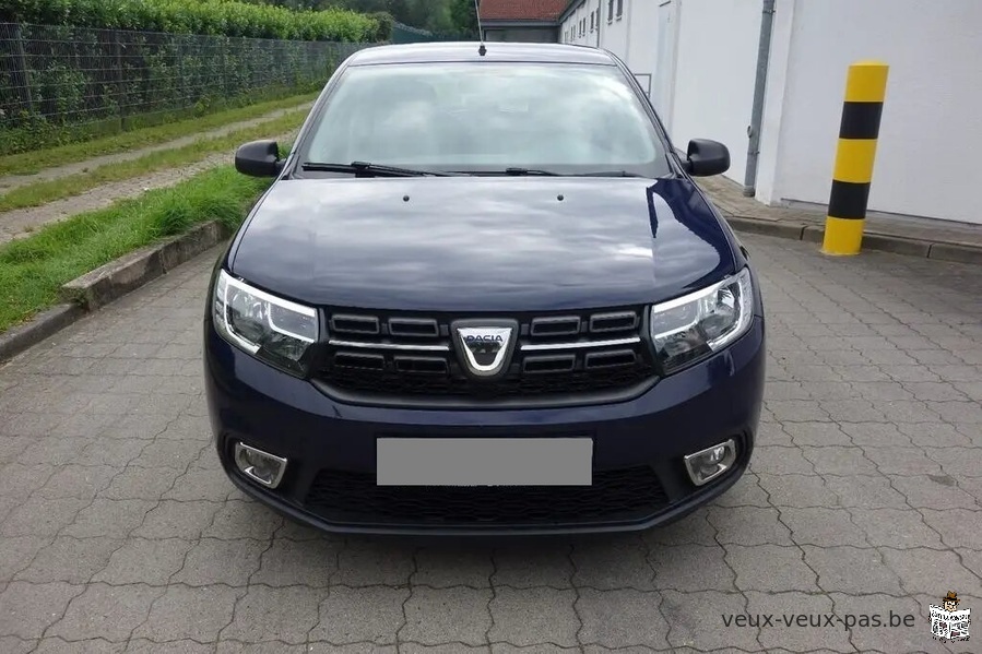 Dacia Sandero Sce 75/Air conditioning / New all-season tires