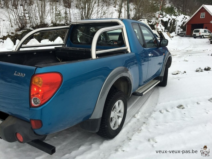 Mitsubishi L200 pick-up 136 CH