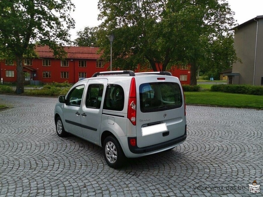 Très belle voiture Renault Kangoo