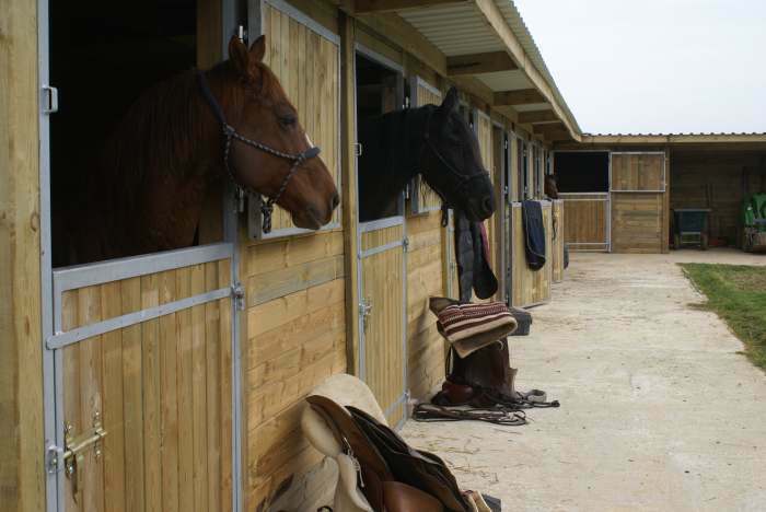 Boxes à louer à Florée