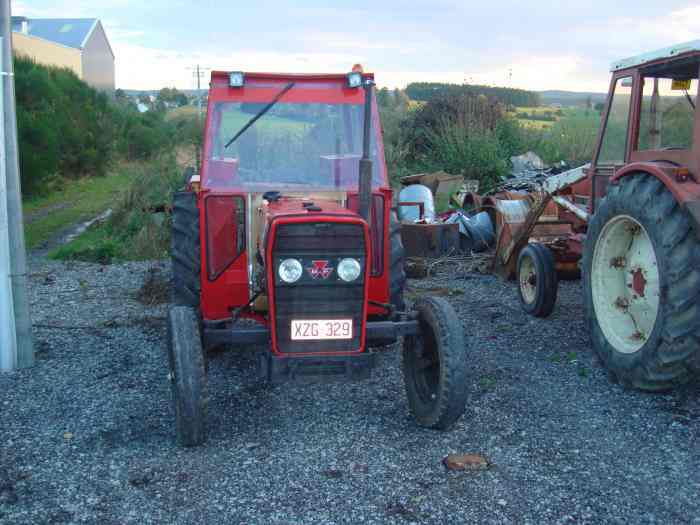 Tracteur massey ferguson 240