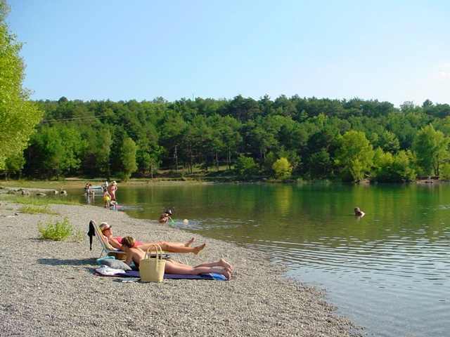 Verdon, beautiful and comfortable house with pool near Gorges du Verdon