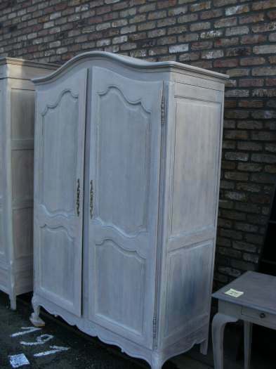 armoire deux portes en chêne cérusée