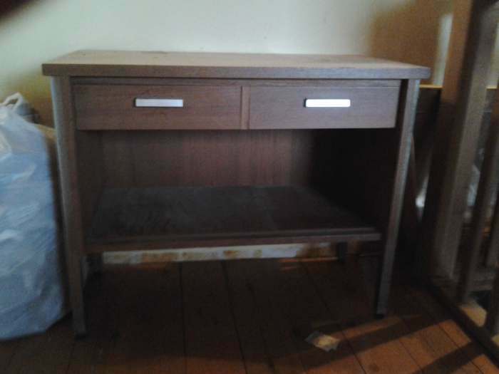 Bureau en noyer en l + meubles assortis