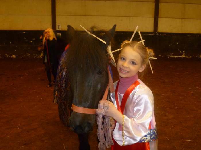 Violette, jolie & gentille ponette de 8 ans