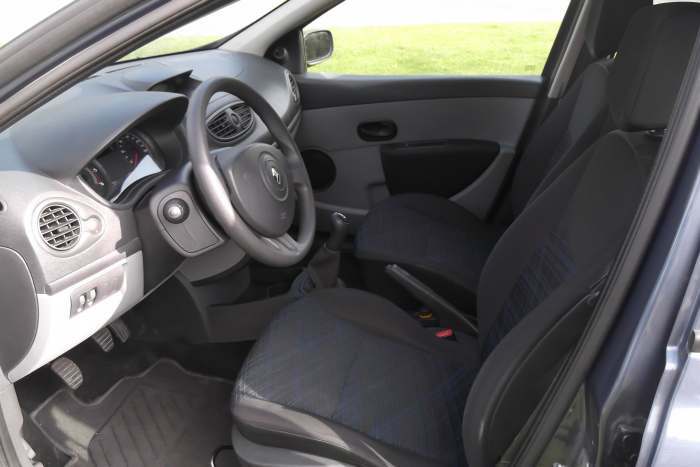 renault clio 2006