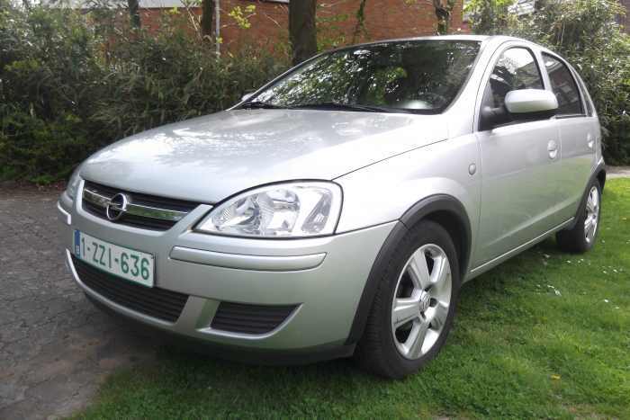 opel corsa 2004