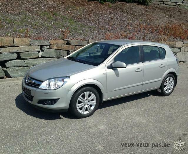 Opel Astra 1.7 CDTi Cosmo