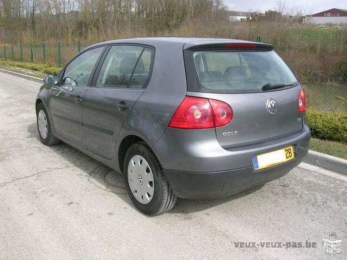 Volkswagen Golf V 1.9 TDI 105 TREND 5P