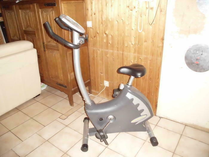 Vélo d'appartement BH fitness(pro action)