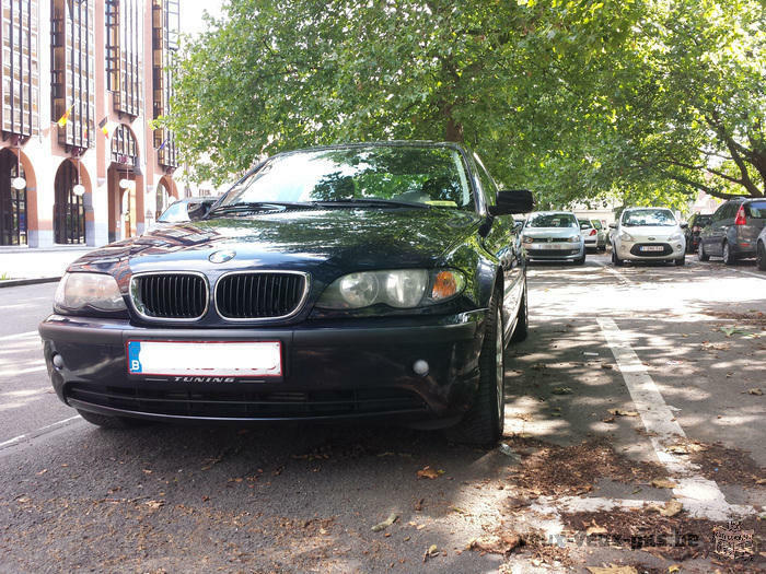 BMW 318,2004,4300 euros