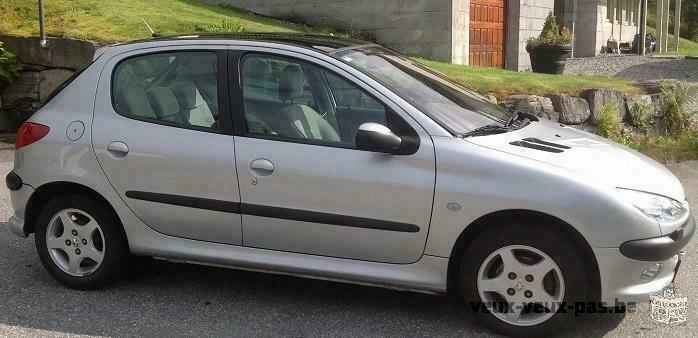 Urgent peugeot 206 pour la rentré