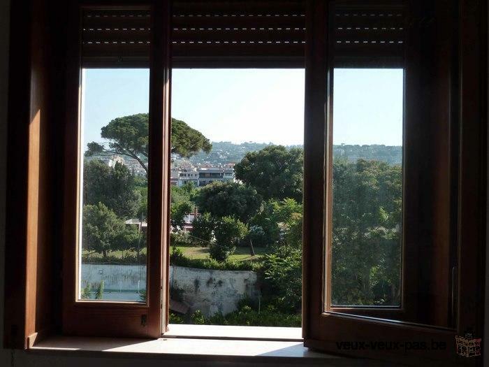 VACANCES AU SOLEIL près de NAPLES dans une pittoresque petite ville.