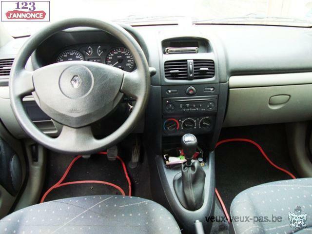 Renault Clio ii (2)