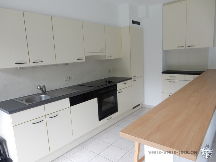 Bel appartement de 2 chambres sur molenbeek