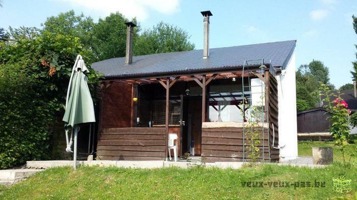 MAISON EN DUR DANS UN PARC A ANSEREMME DINANT