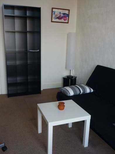 Appartement meublé à 600 euros tout compris (gaz,électricité,eau,chauffage centrale)