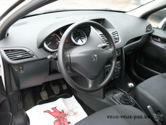 Peugeot 207 1.4 hdi 70 urban 5p